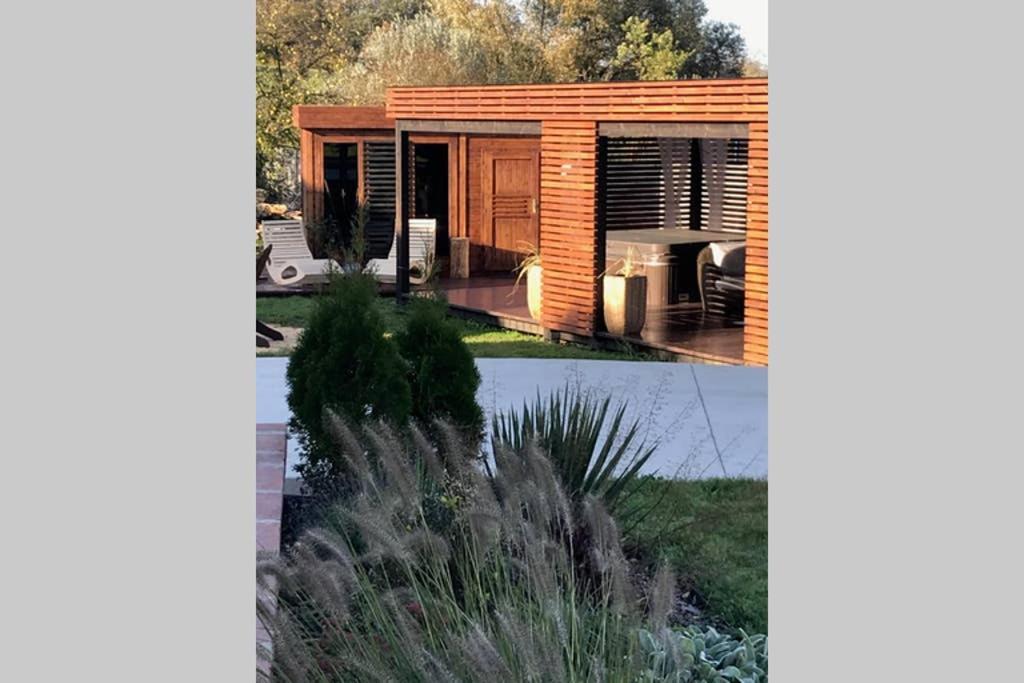 Orchardhouse Farmhouse, Wellness Chrast  Kültér fotó